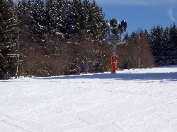 Schneekanone auf Piste 6-Büre-Herrloh